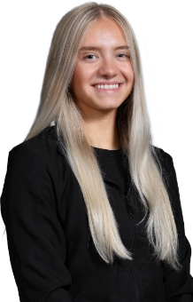 Headshot of Dental Assistant 