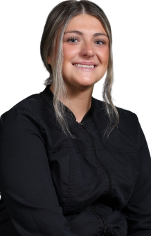 Headshot of Dental Assistant 